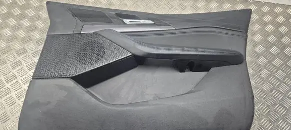 BMW 2 Active Tourer U06 Front door card panel trim 2932056