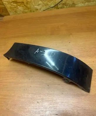 Audi A3 S3 8L Rear/tail light trim molding 8L0807872C