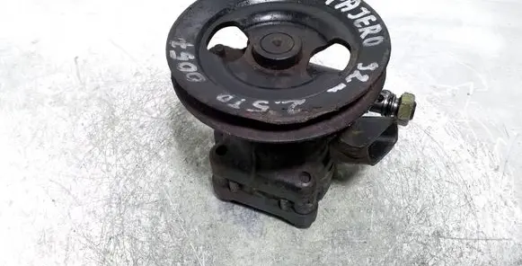 Mitsubishi Pajero Power steering pump