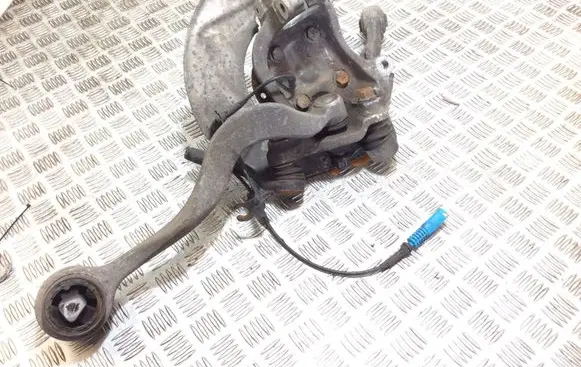 BMW 5 E60 E61 Front wheel hub 6760954