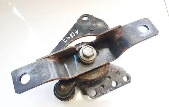 Ford C-MAX II Engine mount bracket FV636F012AE