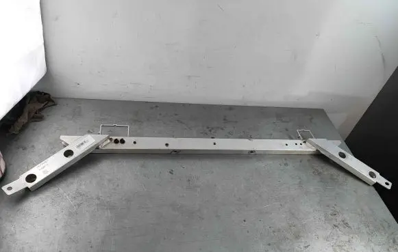 Volvo XC60 Top upper radiator support slam panel 31688773 32318891 31424561