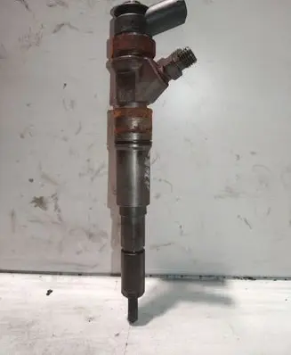 BMW 5 E60 E61 Fuel injector 0445110216