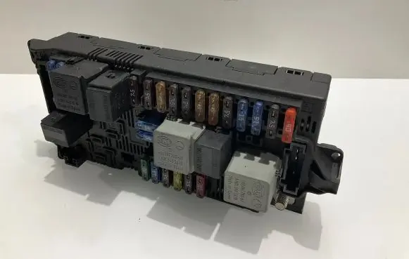 Mercedes-Benz CLS C219 Fuse module 0035455901