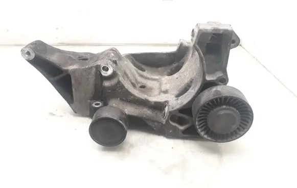 BMW 3 E90 E91 Generator/alternator bracket 7802639 11167802639