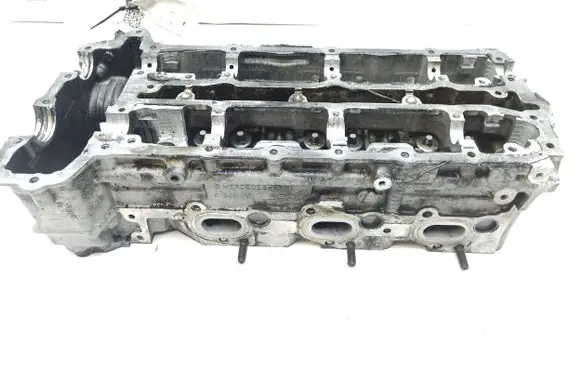 Mercedes-Benz Sprinter W906 Engine head A6420101121 R642018