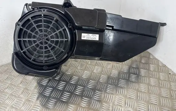 Audi A6 C7 Subwoofer speaker 4G8035382 6251310010
