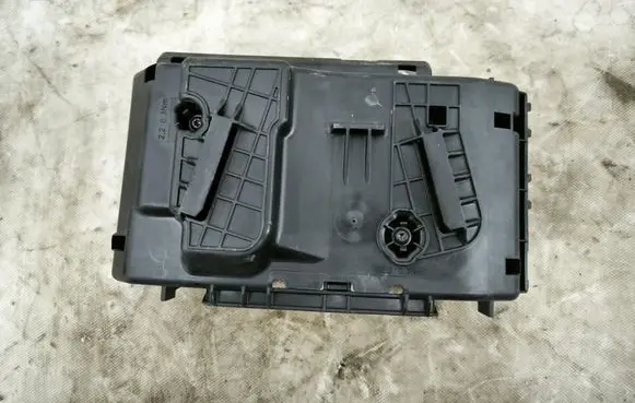 Mercedes-Benz C AMG W205 Other engine bay part A2055400840