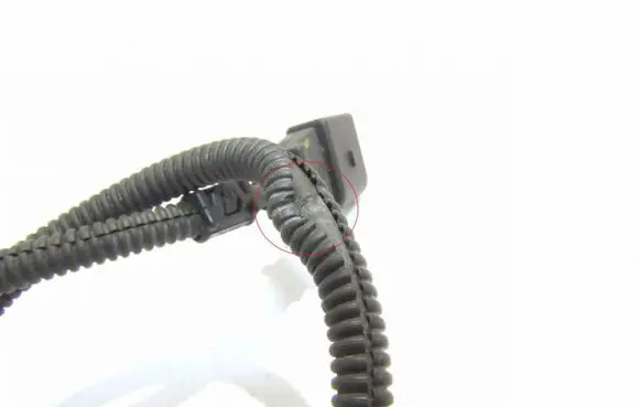 Volkswagen Golf IV Crankshaft position sensor 9805940