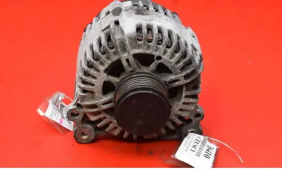 Skoda Octavia Mk2 (1Z) Generator/alternator 06F903023C