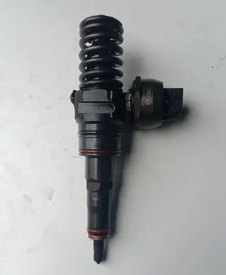 Volkswagen PASSAT B6 Fuel injector 038130073AL