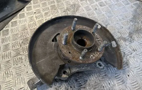 Opel Astra J Front wheel hub