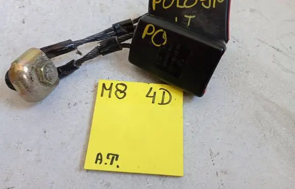 Volkswagen Polo IV 9N3 Rear seatbelt buckle 6Q0857488C