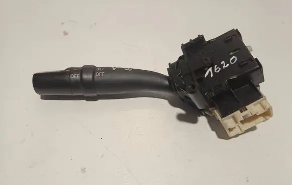 Toyota Avensis T250 Indicator stalk 173650
