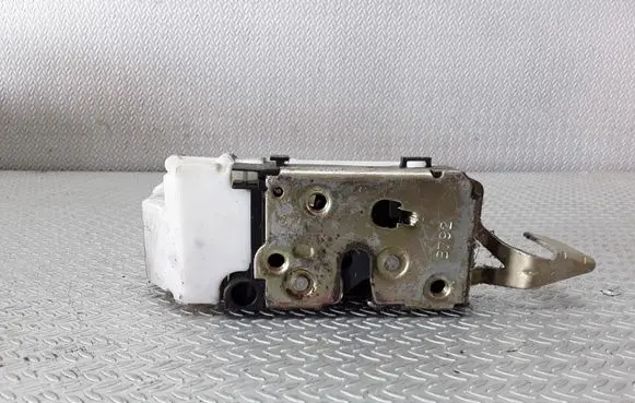 Front door lock