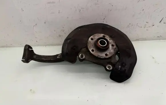 Audi A7 S7 4G Front wheel hub spindle knuckle