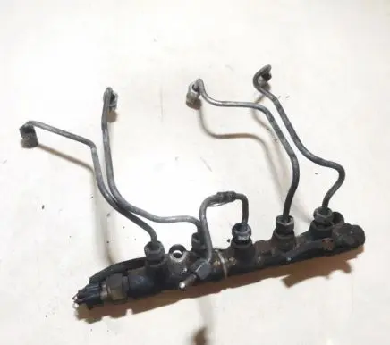 Toyota Avensis Verso Fuel main line pipe 