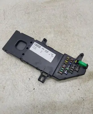 Opel Signum Fuse box set 13181984