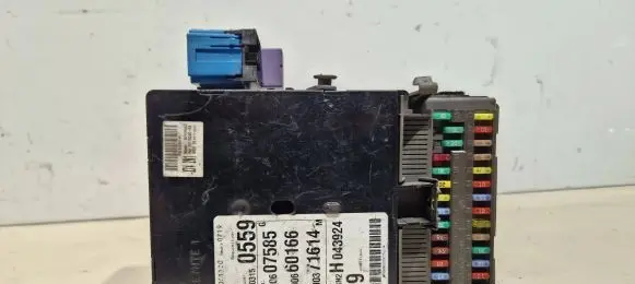 Renault Laguna II Fuse module 8200660166 4710315 8200607585