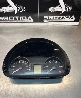 Mercedes-Benz Sprinter W906 Speedometer (instrument cluster) A9069004502
