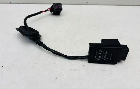 Volkswagen PASSAT B7 Fuel injection pump control unit/module 1K0906093G