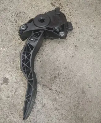 Renault Kadjar Accelerator throttle pedal 180024BG0B