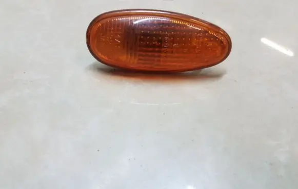 Mitsubishi Pajero Sport I Front fender indicator light