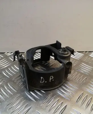 Subaru Outback Fog light bracket 11420960