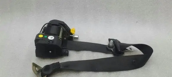 Mercedes-Benz S W221 Rear seatbelt A2218601485