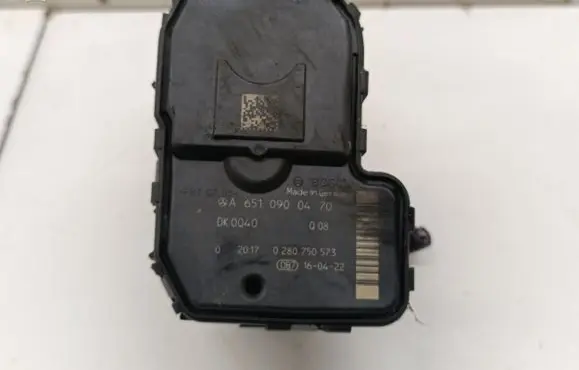 Mercedes-Benz C W205 Throttle valve A6510900470