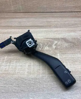 Volkswagen Golf V Wiper control stalk 1K0953519
