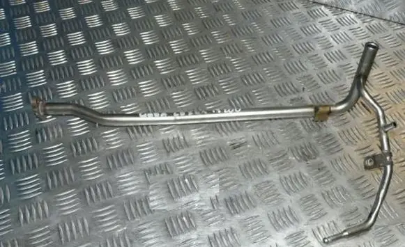 Lexus IS 200-300 Engine coolant pipe/hose