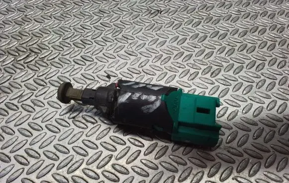 Clutch pedal sensor