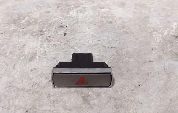 Ford Mondeo MK IV Hazard light switch 6M2T13A350AA 6M2T13A350