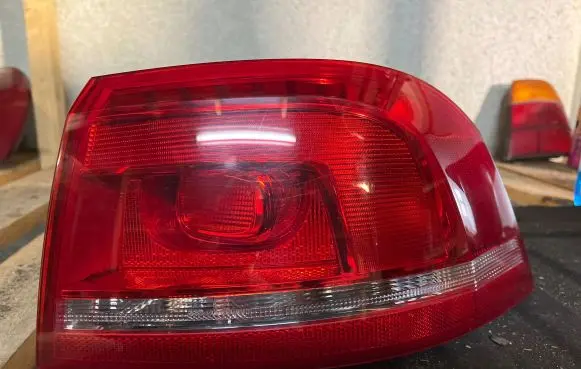 Volkswagen PASSAT B7 Rear/tail lights 3AF945096E 605002