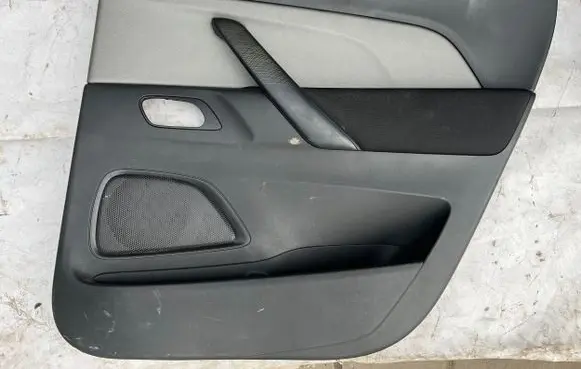 Citroen C4 II Picasso Coupe rear side trim panel 3278000A0ZD