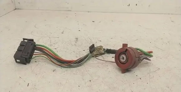 BMW 3 E36 Ignition lock contact 1378138 828878