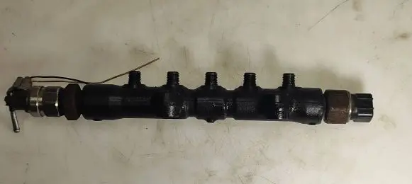 Toyota Corolla Verso AR10 Fuel main line pipe 8945860010