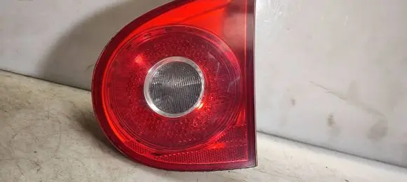 Volkswagen Golf V Tailgate rear/tail lights 1K6945094E
