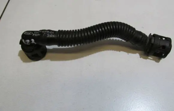 Ford Focus Intake resonator CM5G6758CA