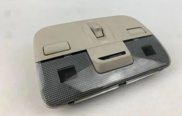 Subaru Outback Front seat light VC12-008