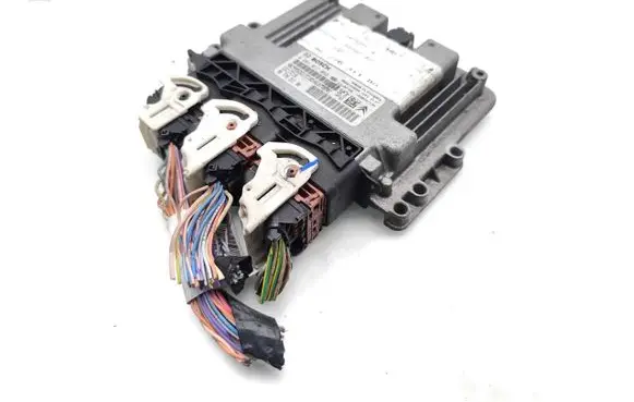 Citroen C4 II Engine control unit/module 9677031180 0281017862 9666729580