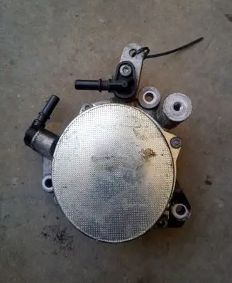 Ford S-MAX Vacuum pump 9673836180