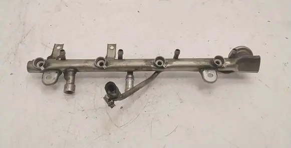 BMW 3 E46 Fuel main line pipe 1435910