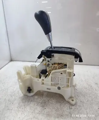 Hyundai ix 55 Gear shifter/selector 467003JXXX