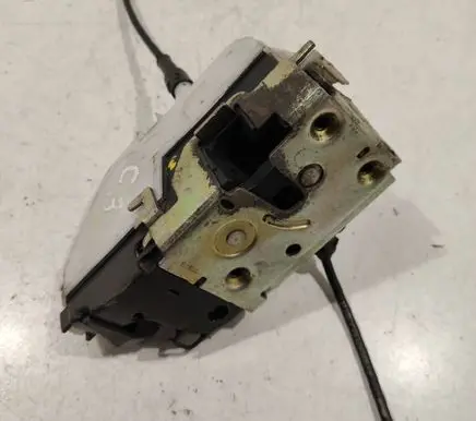 Citroen C3 Front door lock