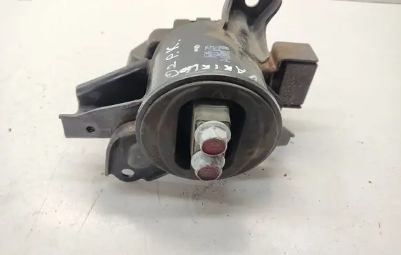 KIA Optima Engine mount bracket