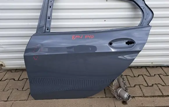 BMW 1 F40 Rear door