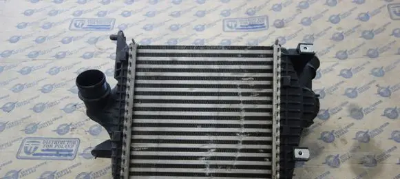 Audi Q7 4M Intercooler radiator 4M0145803R