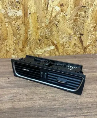 Audi A5 Sportback 8TA Dash center air vent grill 06485006